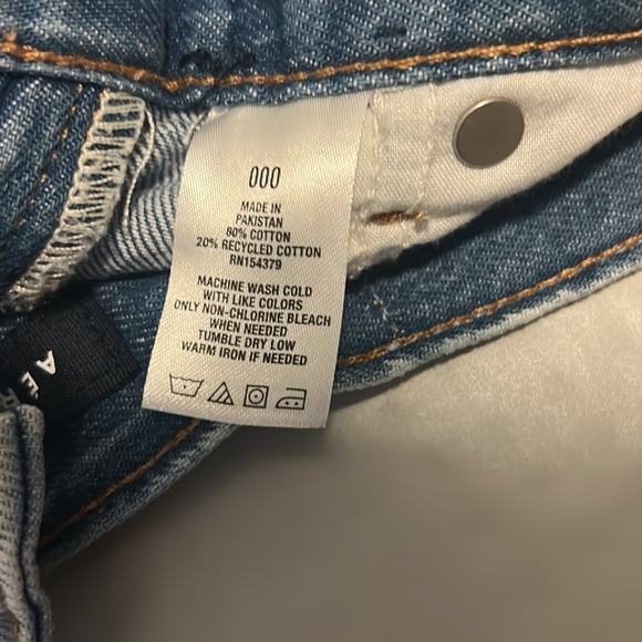 Aeropostale Mom Short denim ripped jeans size 000 - Picture 4 of 4